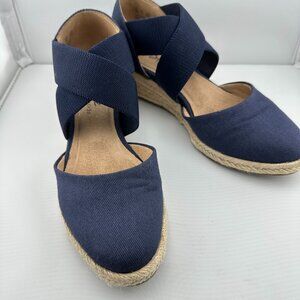 LIFESTRIDE Keaton Navy Canvas Espadrille Wedges Size 6.5 M